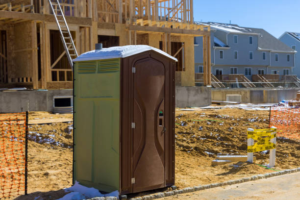 Portable Toilet Options We Offer in Kendall Park, NJ